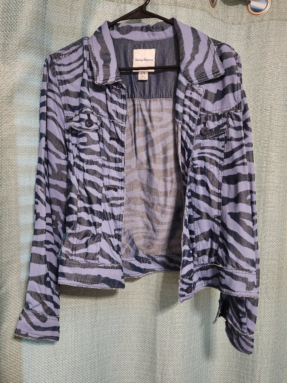 Tommy Bahama Zebra Print Chambray Jacket Taunt Trucker Blue Women’s Sz Large